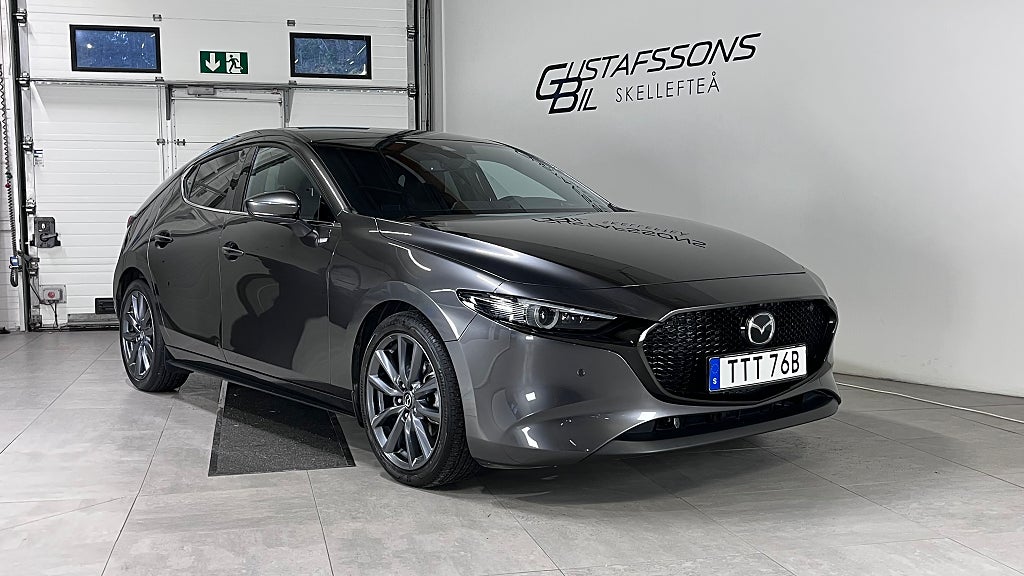Mazda 3 COSMO 2.0 SKYACTIV-G | V-Hjul & M-Värm | BOSE, 360, HuD
