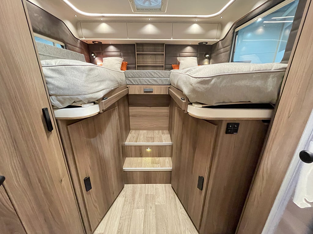 Kabe TMX 810 LGB /5 bältad/Mercedes 170hk/ALDE/Taksäng - Kabe