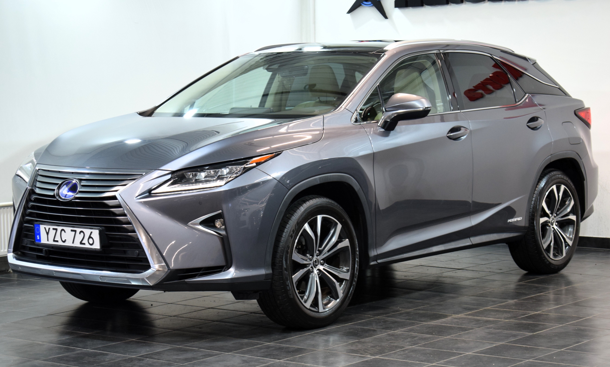Lexus RX 2018, bild 4/10