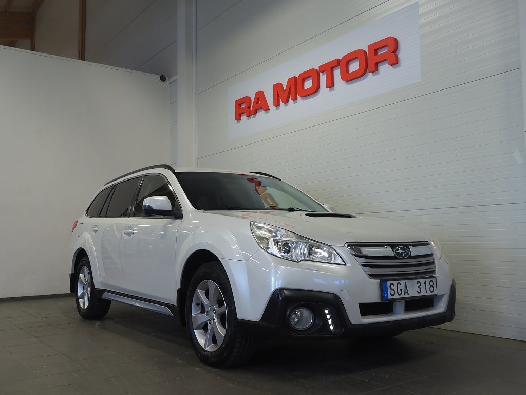 Subaru Outback 2.0 4WD Lineartronic Business 150hk | Kamera | Drag | 2014