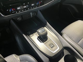 SUV Nissan Qashqai 18 av 25