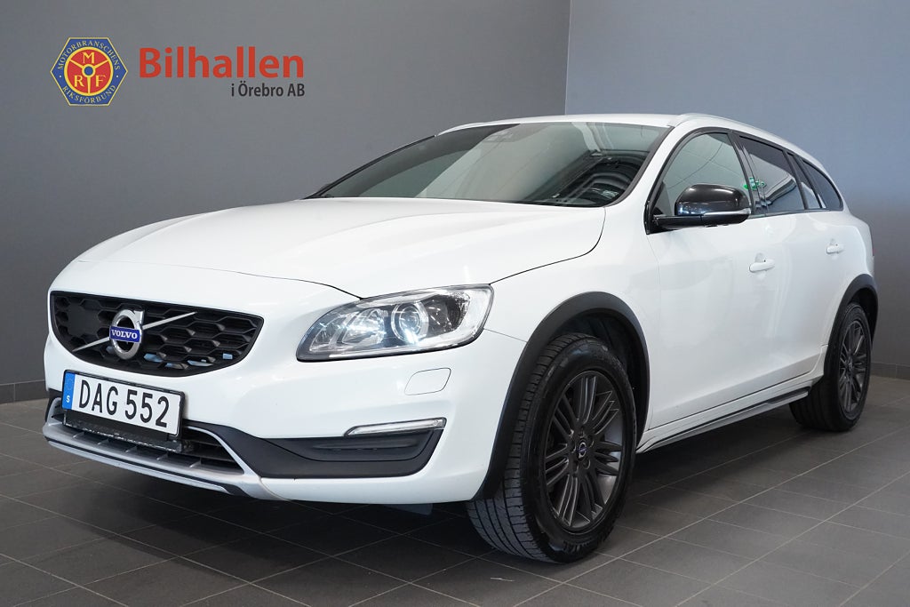 Volvo V60 Cross Country D3 Classic Plus Värmare VOC BLIS Svart Innertak