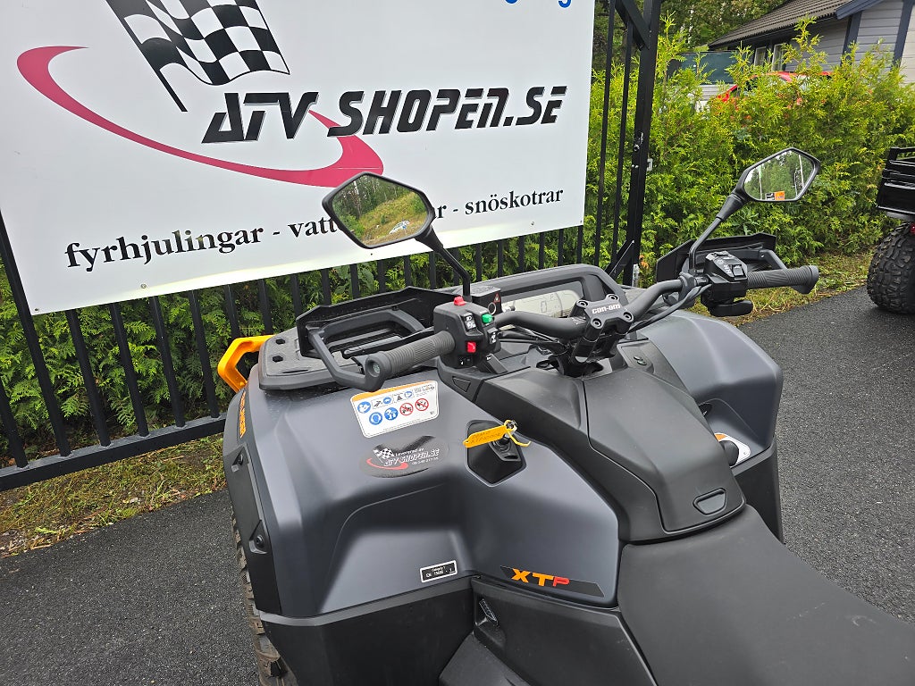 Can-Am Outlander XT-P 1000R Traktor B 