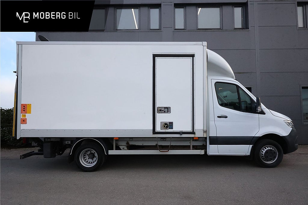 Mercedes-Benz Sprinter 516 CDI BG-Lyft Volymskåp 2570kg Lastvikt