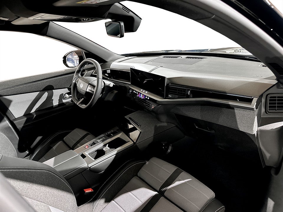 Bild på Opel Grandland GS Hybrid 136hk Aut - OMGÅENDE LEVERANS!