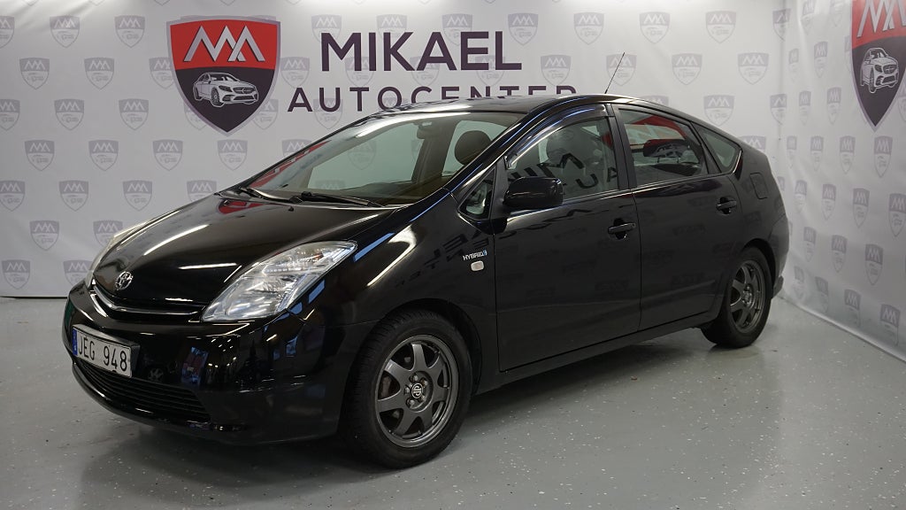 Toyota Prius 1.5 VVT-i + 3CM CVT 112hk