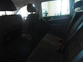 SUV Volkswagen Tiguan 15 av 27