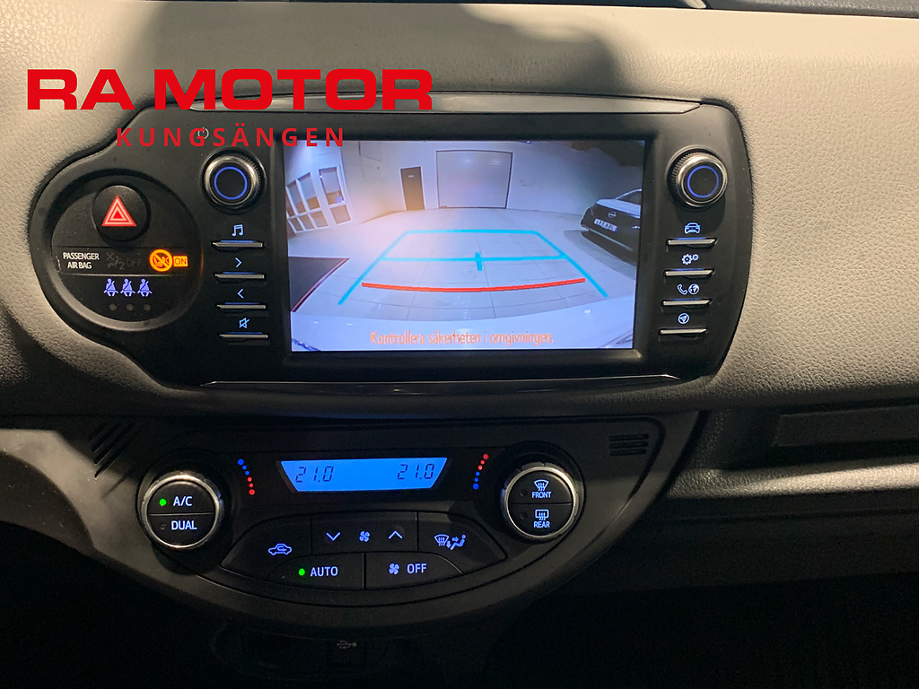 Toyota Yaris Hybrid Active | Kamera | P-sensorer 2018