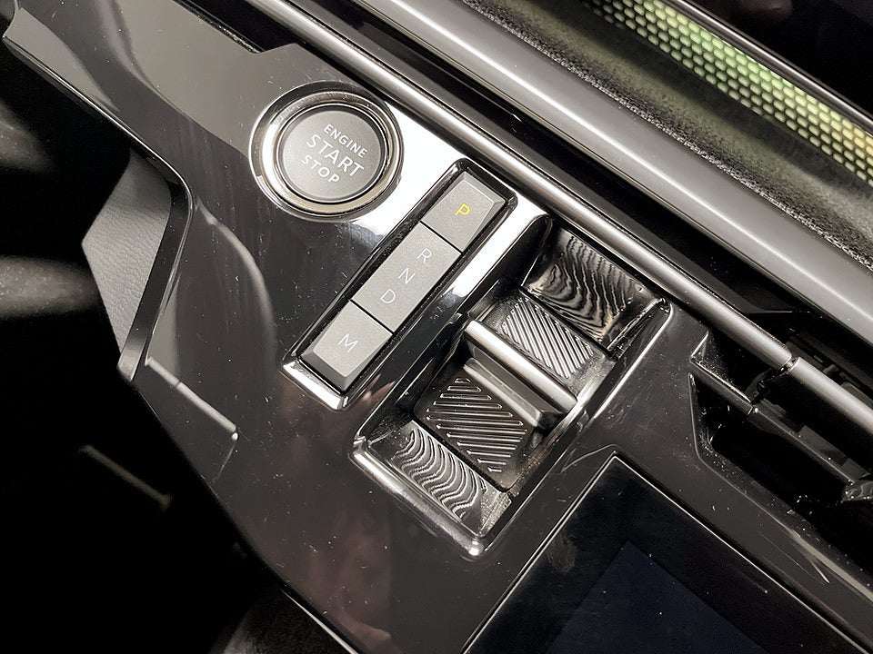 Bild på Peugeot 3008 GT Hybrid 145hk Aut B-KAMERA CARPLAY