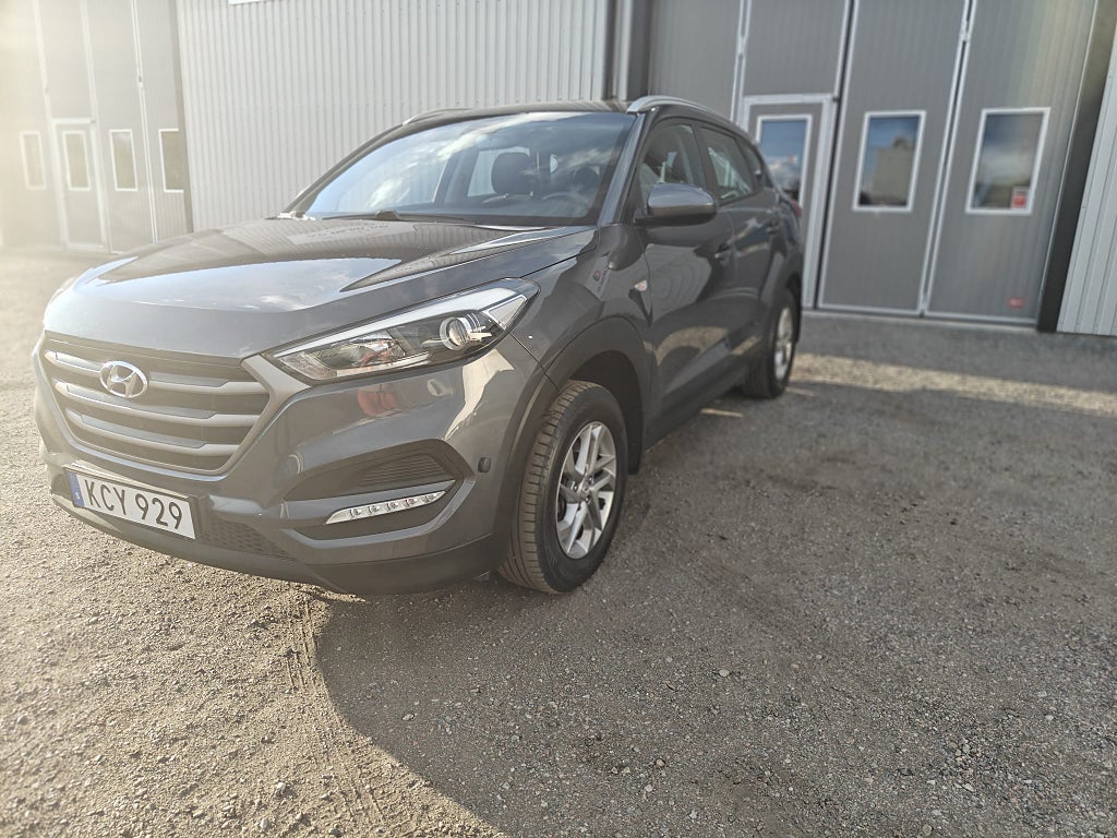 Hyundai Tucson 1.6 GDI blue Manuell Euro 6 Dragkrok