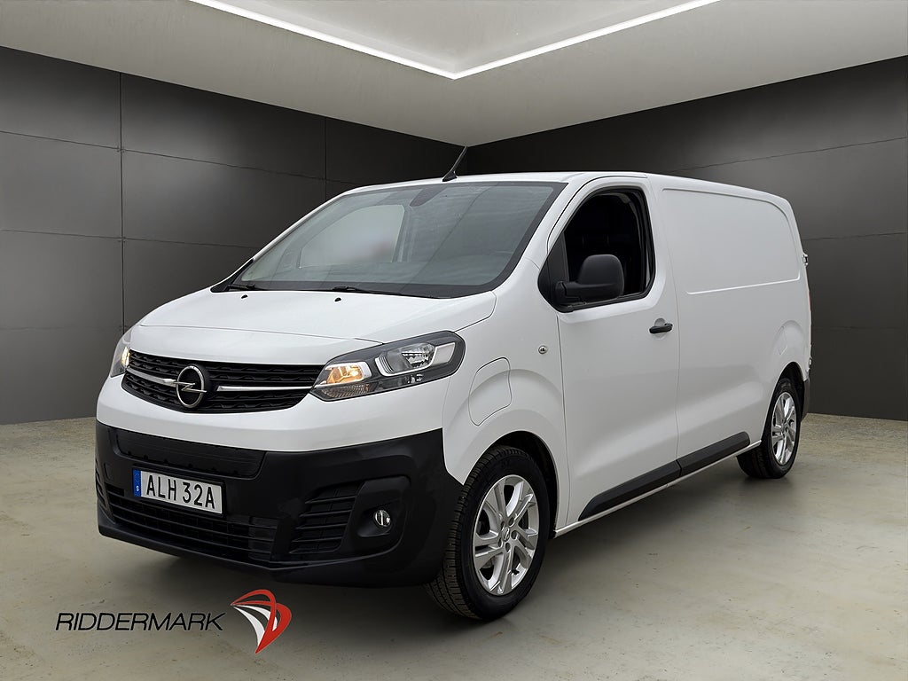 Opel Vivaro-e L2 136hk B-Kamera 3-Sits Navi CARPLAY Moms