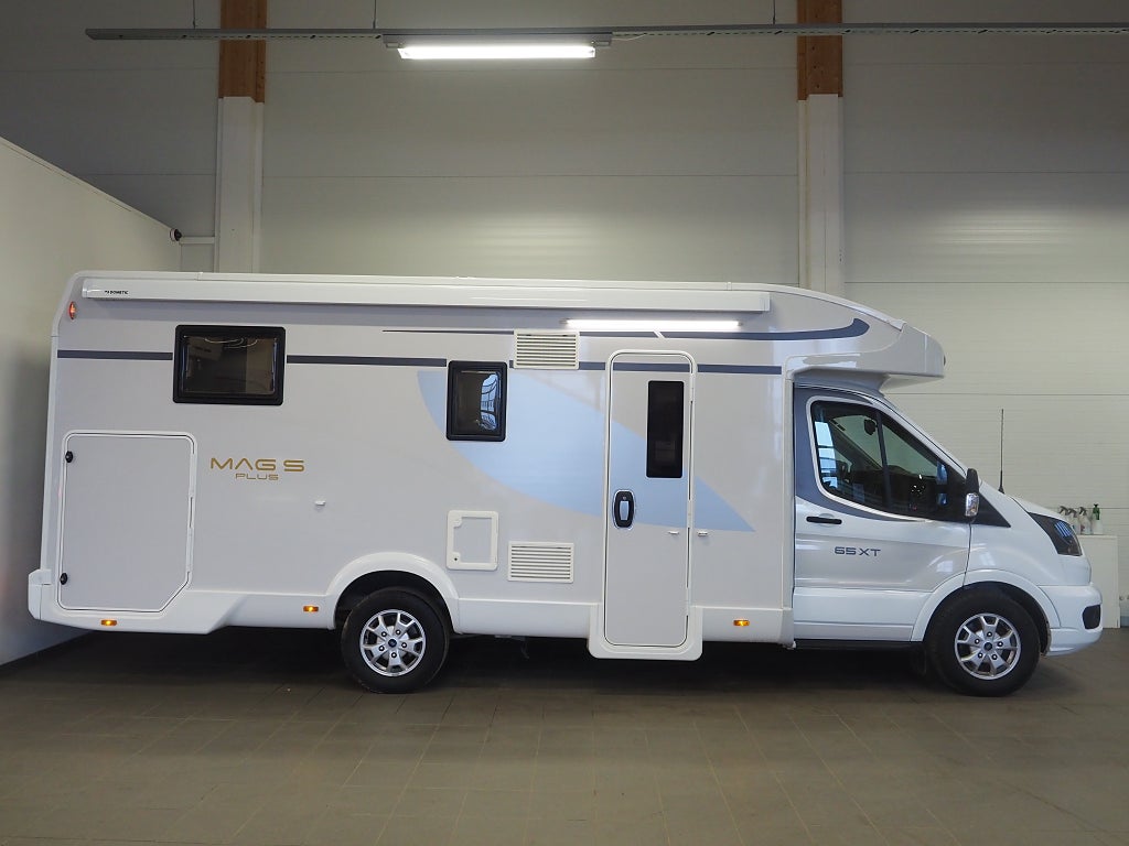 Ci Magis 65 XT AUT I 160hk I Queenbädd I Markis I Taksäng I 3500kg