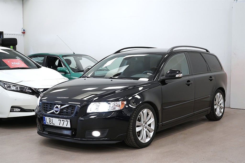Volvo V50 D2 MOMENTUM VÄRMARE KAMREM BYTT