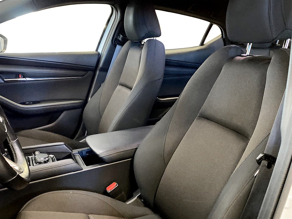 Bild på Mazda 3 Hatchback 2.0 SKYACTIV-G M 150hk Aut B-KAMERA CARPLAY