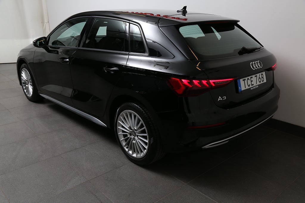 Audi A3 Sportback 35 TFSI S Tronic 150hk Cockpit CarPlay