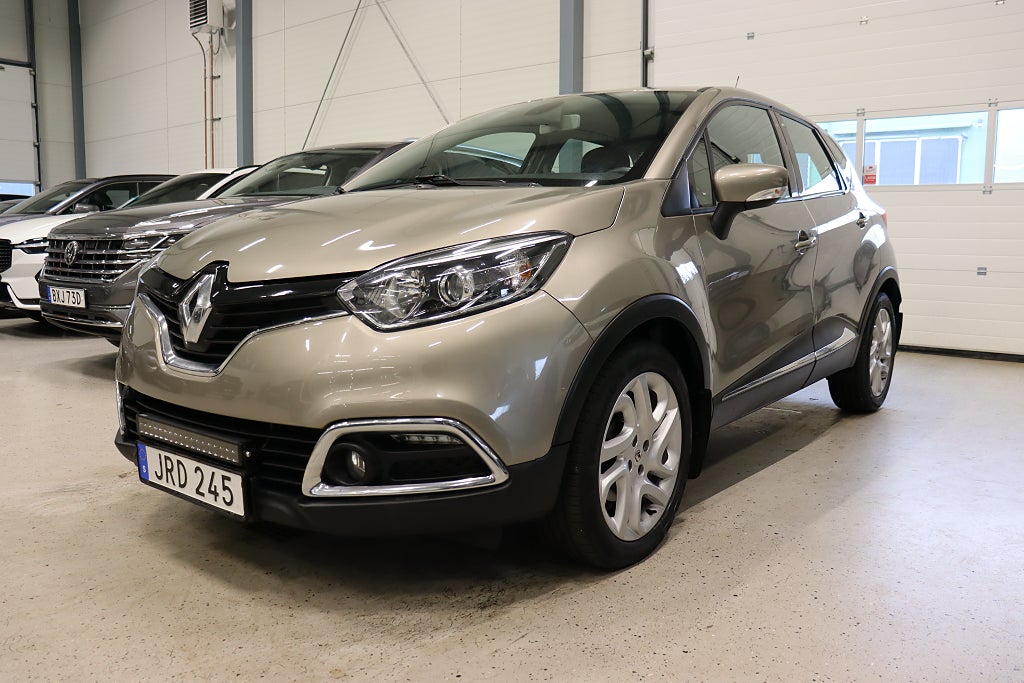 Renault Captur 1.2 TCe EDC M-Värm Drag B-Kamera 120hk