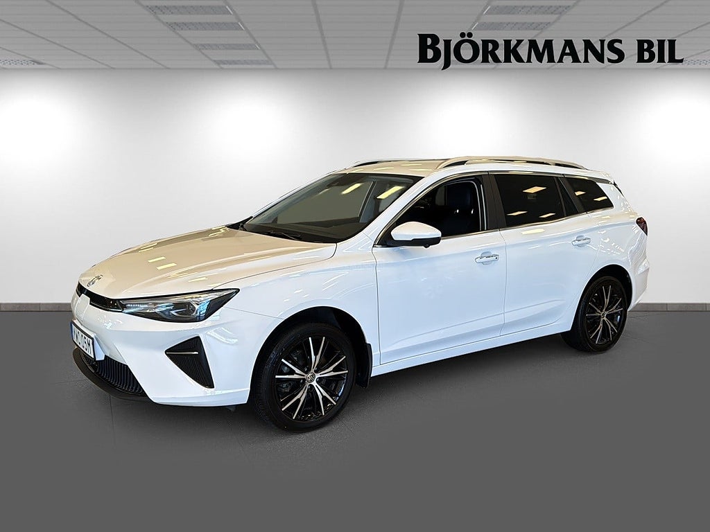 MG 5 Long Range 61.1 kWh, Sommar&Vinterdäck) drag