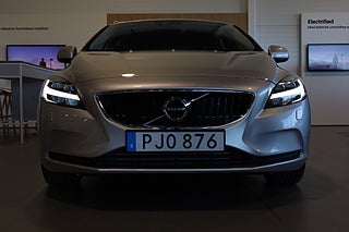 Halvkombi Volvo V40 8 av 25