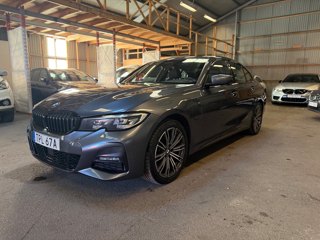 BMW 330e Sedan Steptronic M Sport Drag CarPlay Kamera Navi