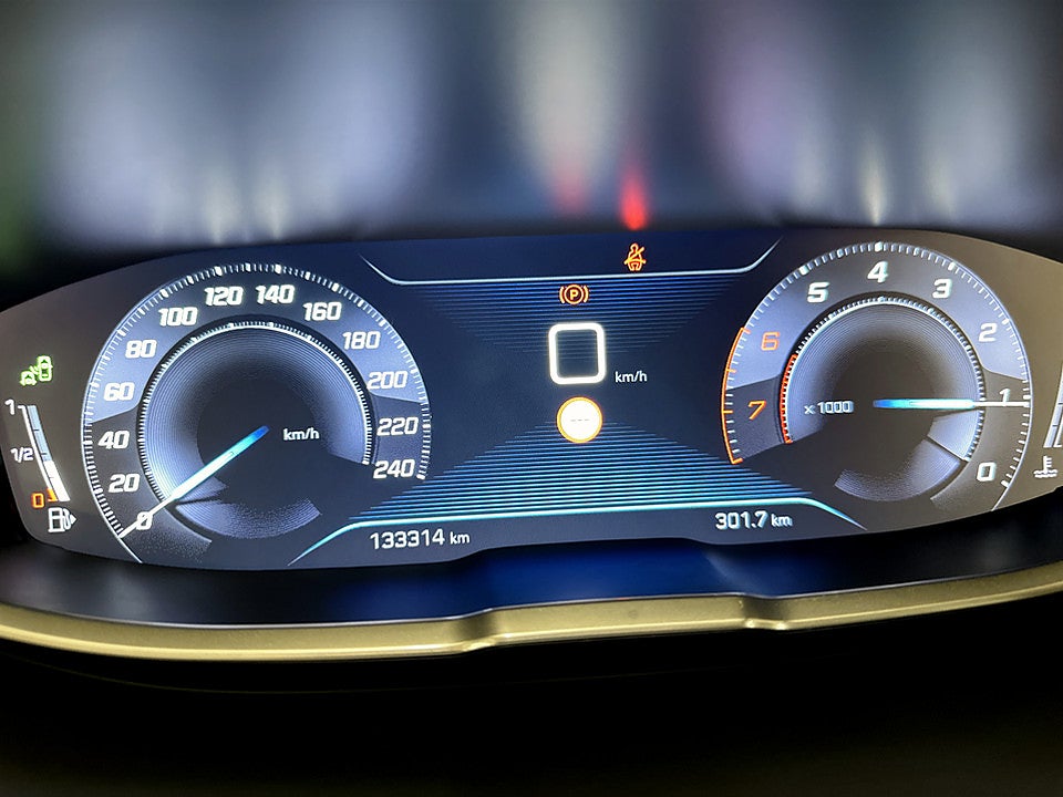 Bild på Peugeot 3008 Allure 1.2 PT PDC-SENSORER CARPLAY 130hk