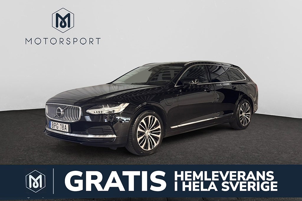 Volvo V90 Recharge T6 AWD Core Värmare 360-kam Adapt-farth Skinn