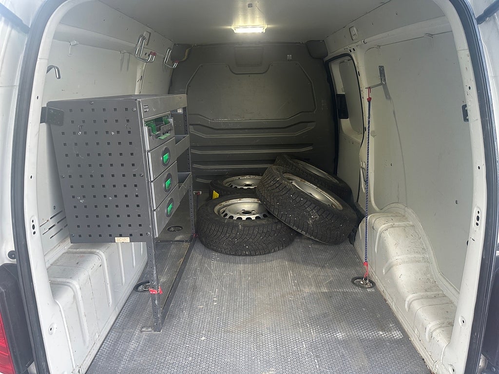 Volkswagen Caddy Maxi 2018 - miniatyr 10