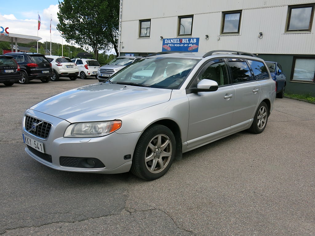 Volvo V70 2.0F Momentum Dragkrok M-Värmare 145HK