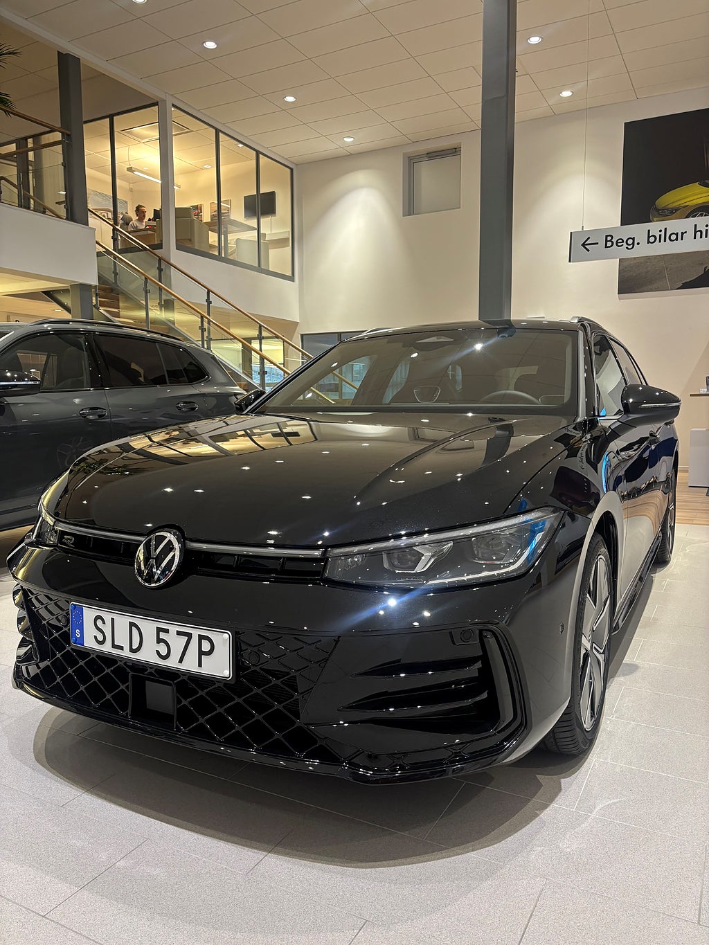 Volkswagen Passat Ehybrid Edition 272 R-Line lager fr.5295