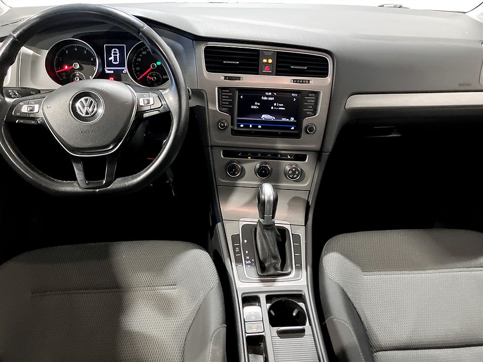 Bild på Volkswagen Golf 5D Base 1.2 TSI 110hk Aut KAMPANJRÄNTA 3,99%