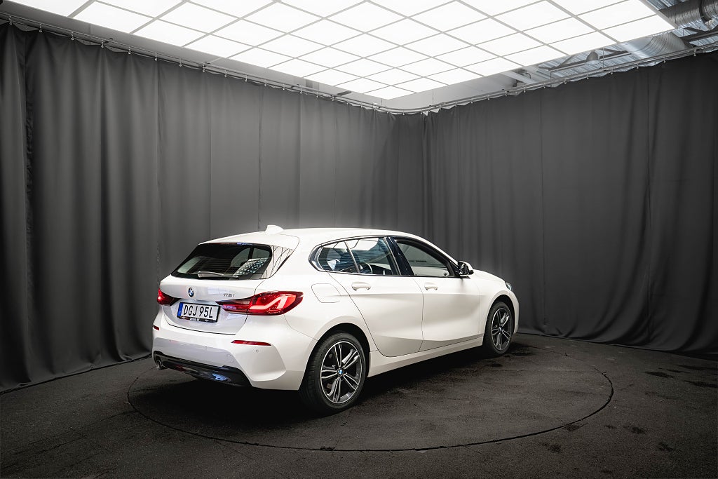 BMW 118I Sport Line SHADOW LINE SPORTSTOLAR