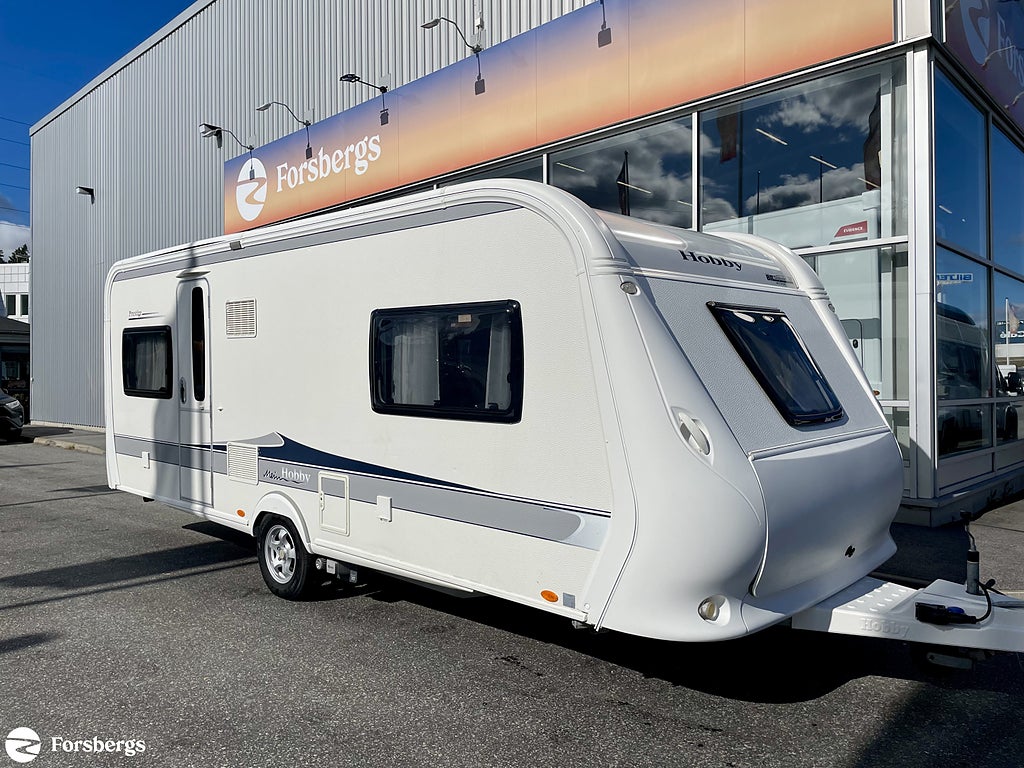 Hobby 560 HOBBY UL PRESTIGE/ Mover/ ALDE/ Solceller/ Golvvärme
