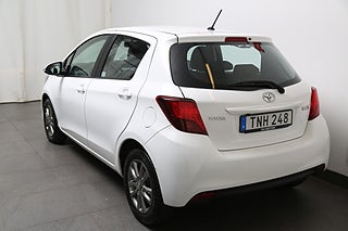 Halvkombi Toyota Yaris 4 av 24