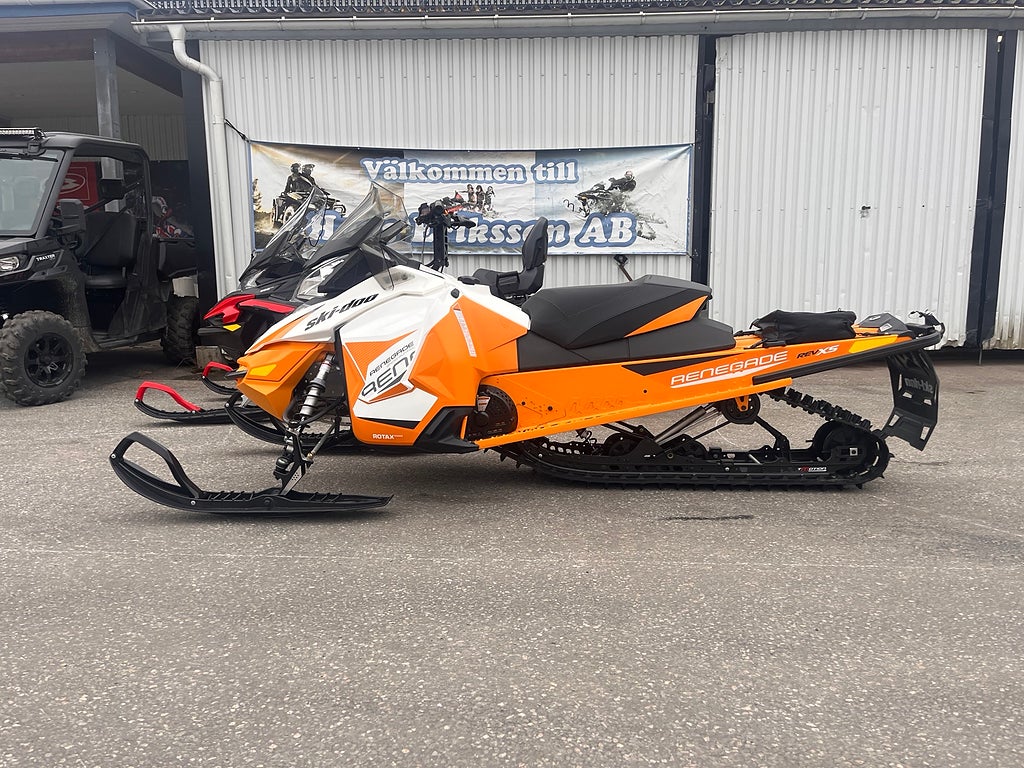 Ski-Doo Renegade 600 