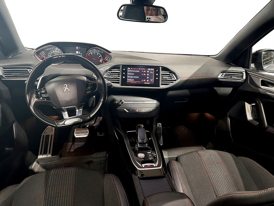 Bild på Peugeot 308 SW GT-Line 1.2 PT 130hk Aut BACKSENSORER