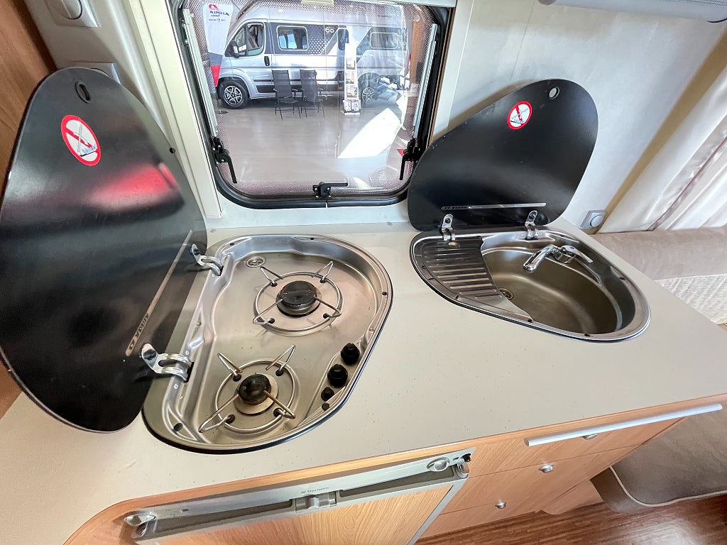 Adria Adora 512 UP /ALDE / Tält / 1199kr/mån / 1290kg /  - Adria