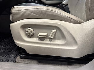 Audi Q5 3.0 TDI V6 quattro S Tronic Design S&V-däck/Drag/GPS – bild 22