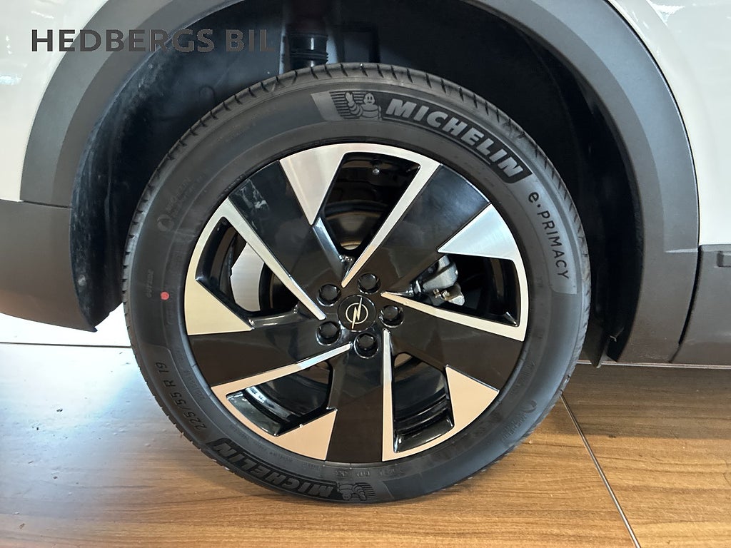 Opel Grandland Hybrid GS 145 AUT thumbnail