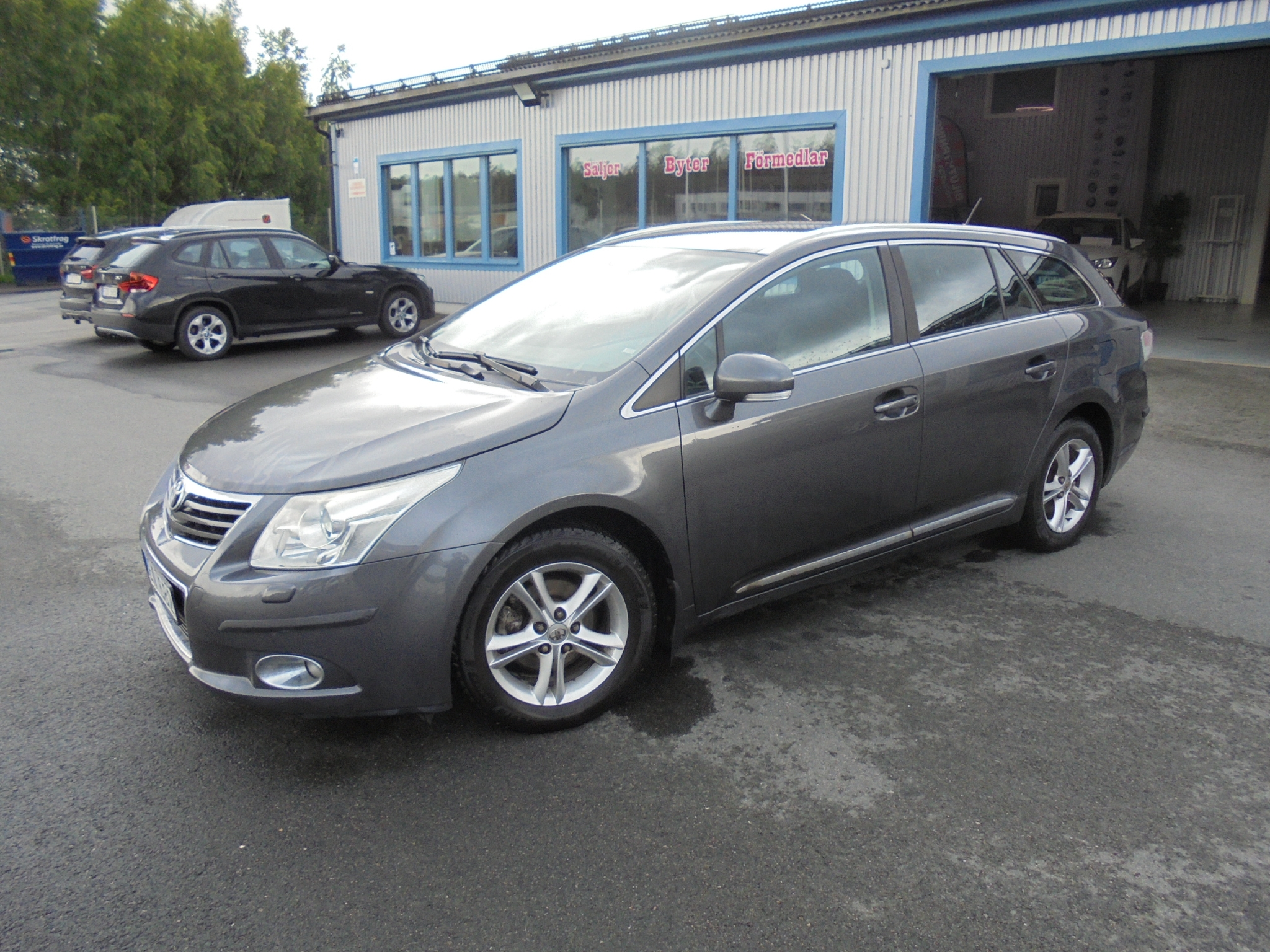 Toyota Avensis Kombi 2.0 Business Euro 4 2009, bild 2/41