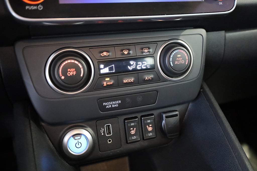 Nissan Leaf 40 kWh Acenta Kamera Navi Leasbar Rattvärme Carplay 2022