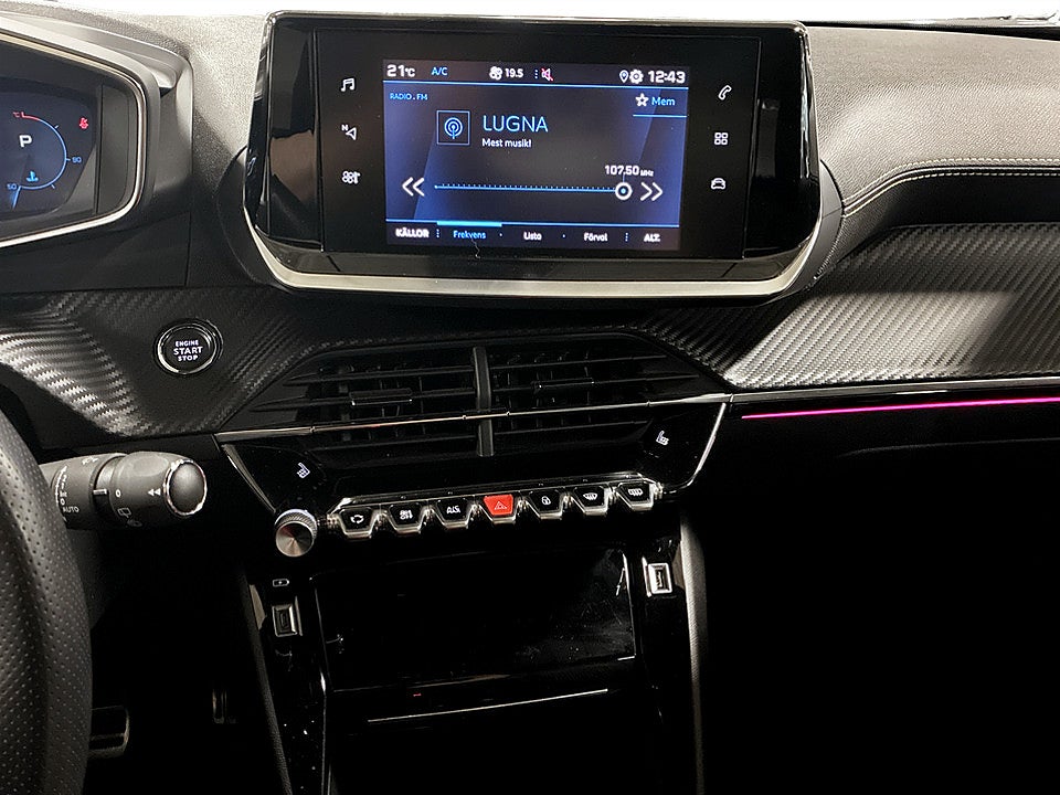 Bild på Peugeot 2008 GT-Line 1.2 PT 130hk Aut B-KAMERA CARPLAY