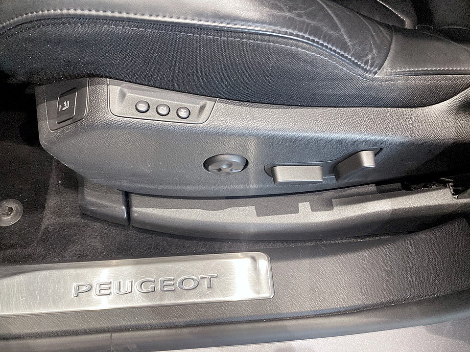 Bild på Peugeot 5008 GT Ultimate Business 1.5 BHDi 130hk Aut 7-SITS