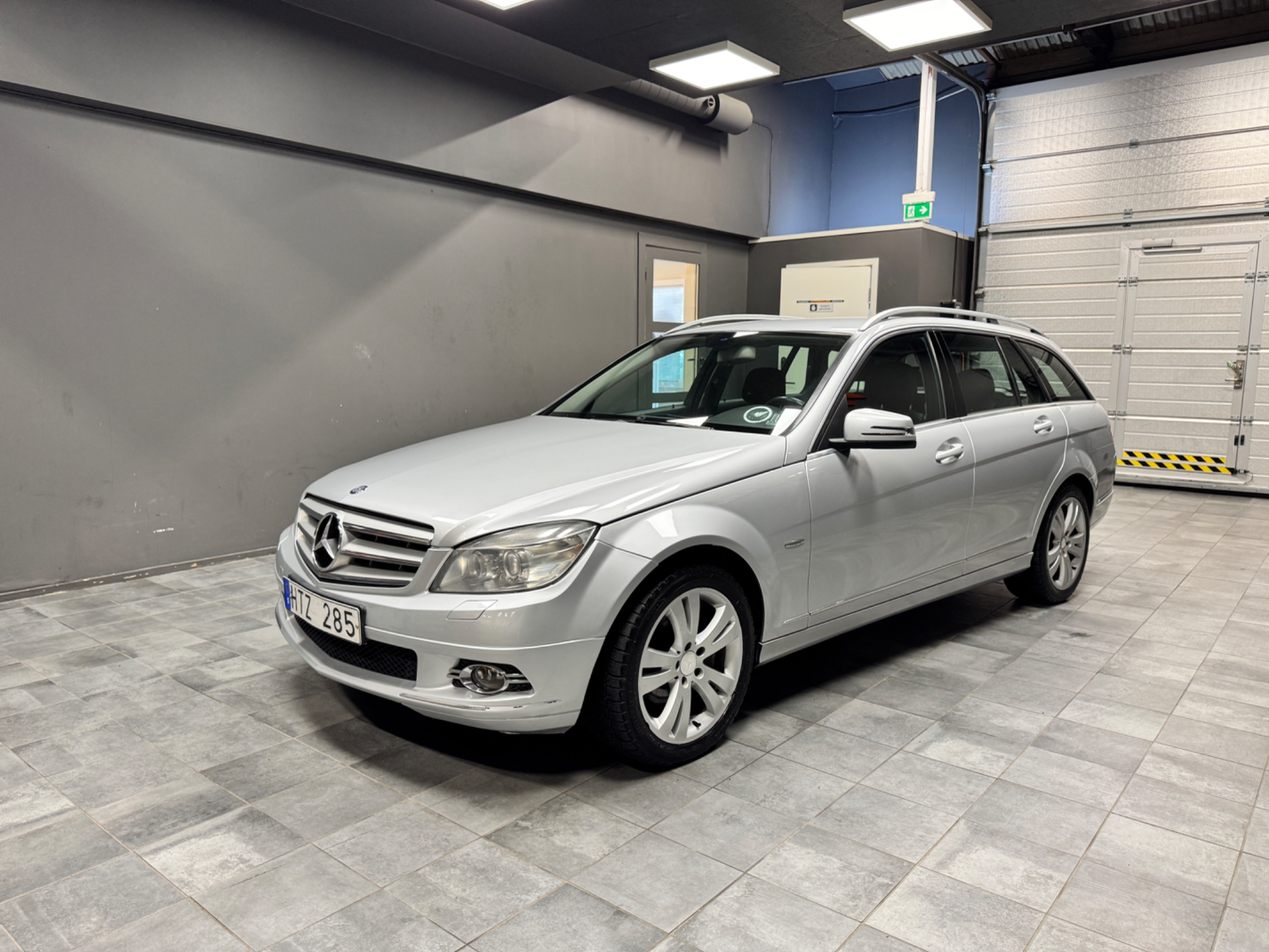 Mercedes-Benz C 2009, photo 5/10