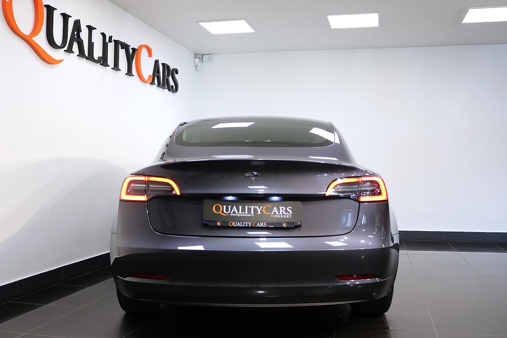Tesla Model 3 2023 - miniatyr 6