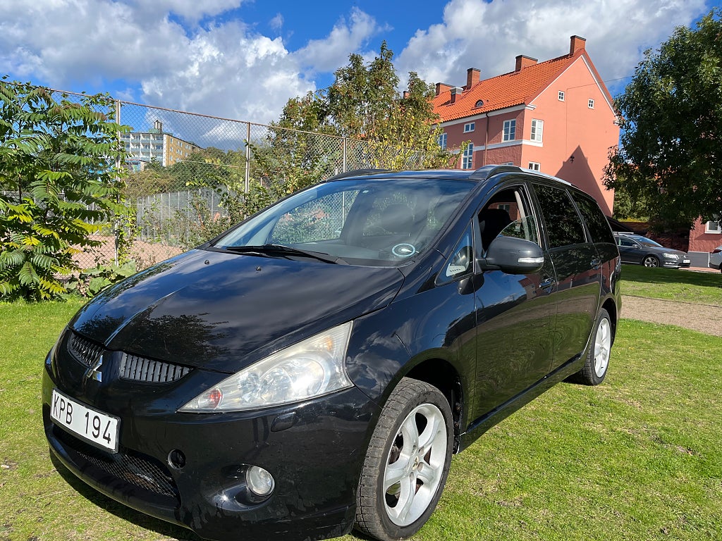 Mitsubishi Grandis 2.4 MIVEC Euro 4   , 7-personers , automatväxlad