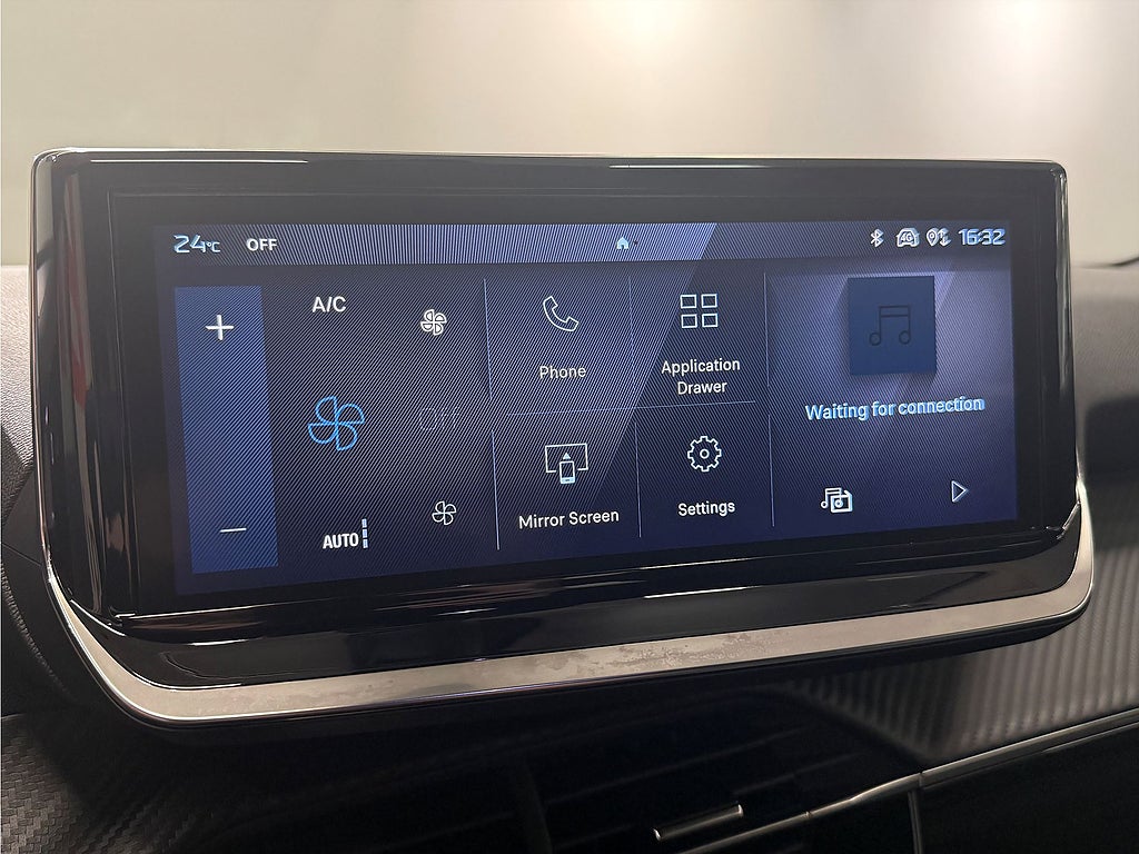 Bild på Peugeot 2008 Allure 1.2 PT 130hk - B-KAMERA, CARPLAY, FARTHÅLLARE