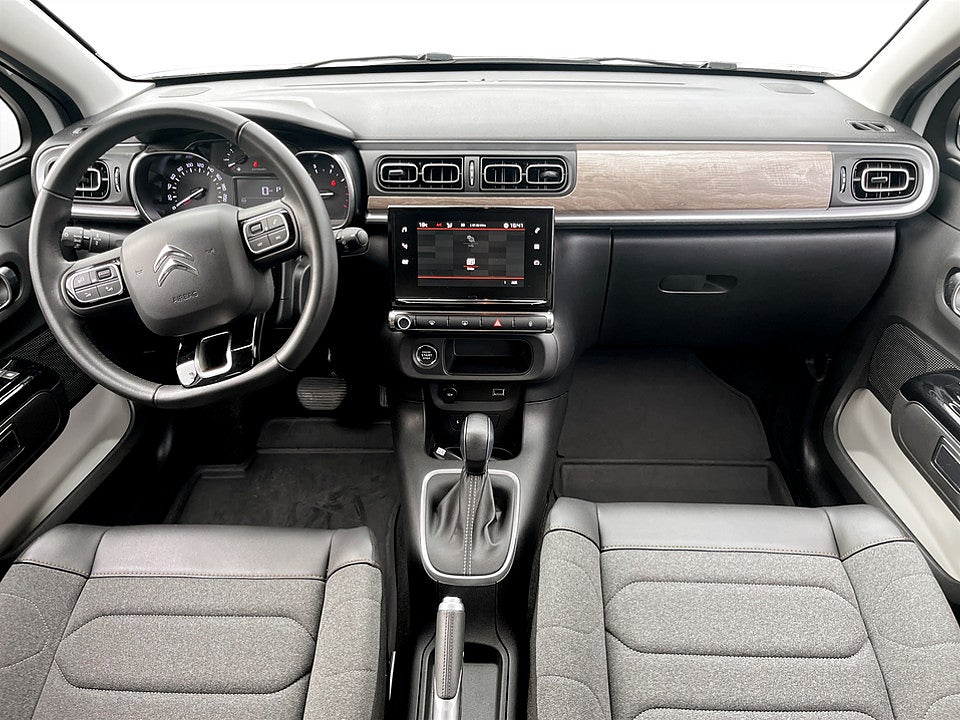 Bild på Citroen C3 Shine 1.2 PT 110hk Aut BACKSENSORER CARPLAY
