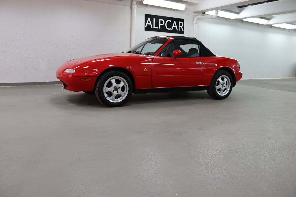 Mazda MX-5 1.6 115HK 10800-MIL SVENSKSÅLD