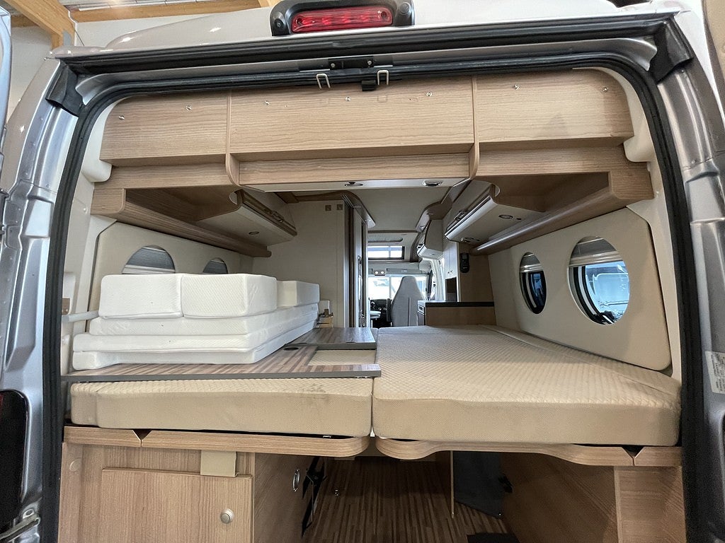 Carthago Malibu Van Charming GT Skyview 600 DB /Under 6m/4000kg totalvikt - Carthago