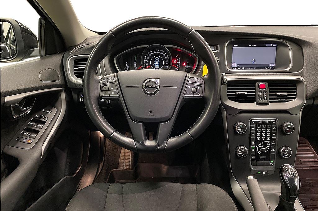 Volvo V40 T3 Business II, Drag, Fr 2,95%, tonade rutor