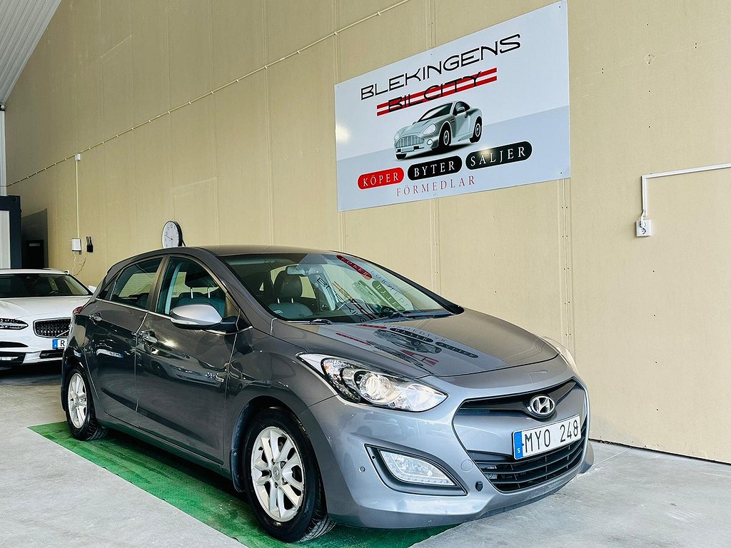 Hyundai i30 5-dörrar 1.6 GDI Business B-kam Keyless Dragkrok